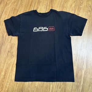 686 shirt, size large used pre owned, very good condition